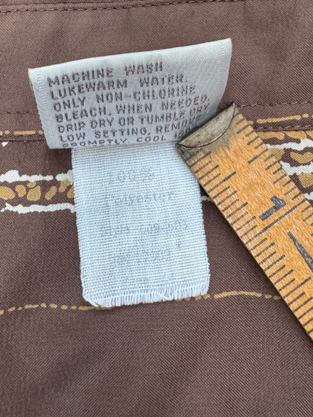 VTG Blouse with Tree Bark Type Pattern - Picture 10 of 16